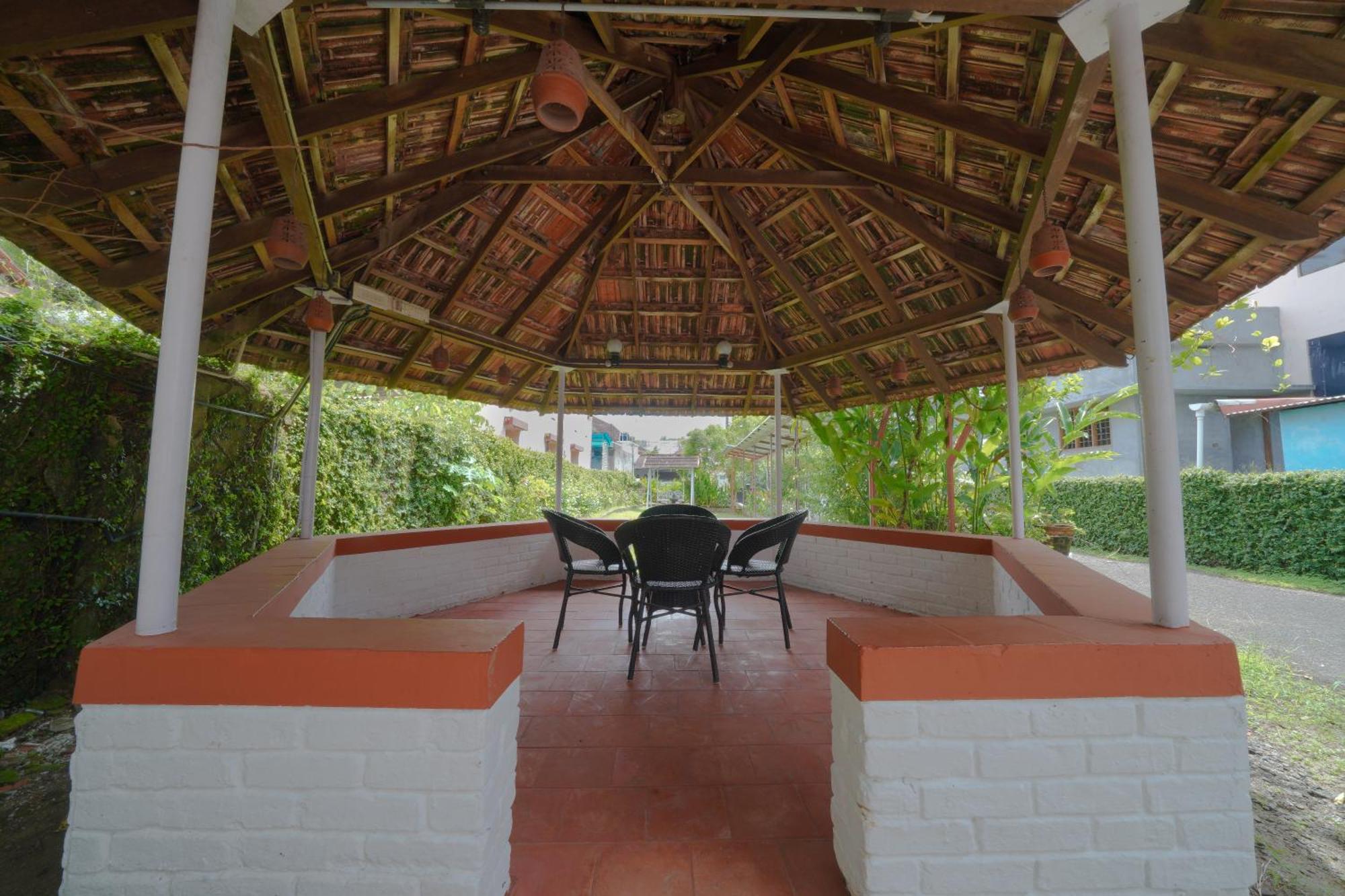 Govindamangalam Homestay Kochi Bagian luar foto